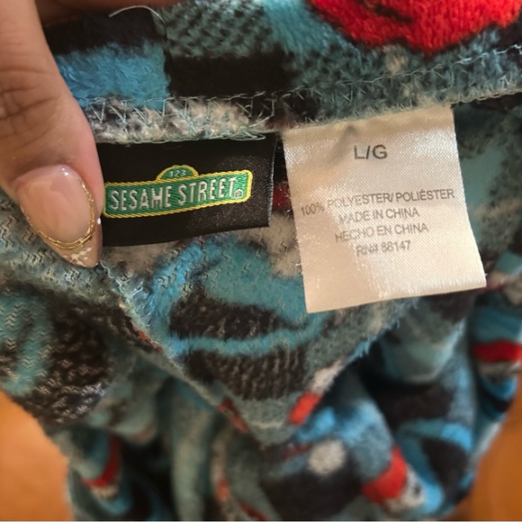 Sesame Street Cookie Monster Fleece Shorts - Picture 3 of 3